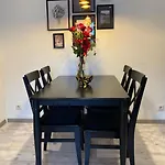 George Apartment, Renovated 2024, Downtown Διαμέρισμα