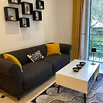 George Apartment, Renovated 2024, Downtown Apartamento