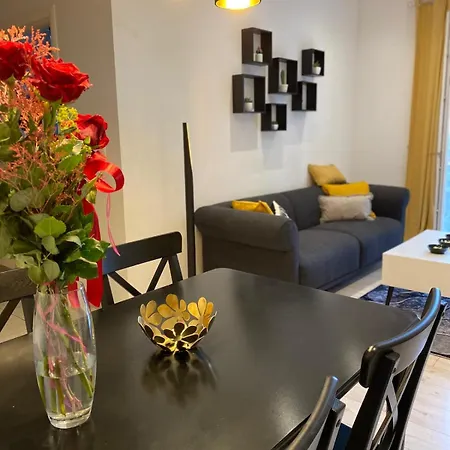 George Apartment, Renovated 2024, Downtown Appartement