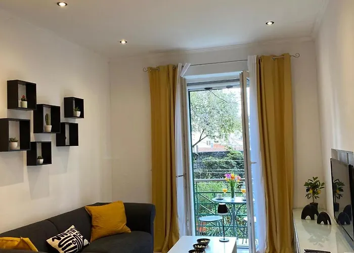 George Apartment, Renovated 2024, Downtown