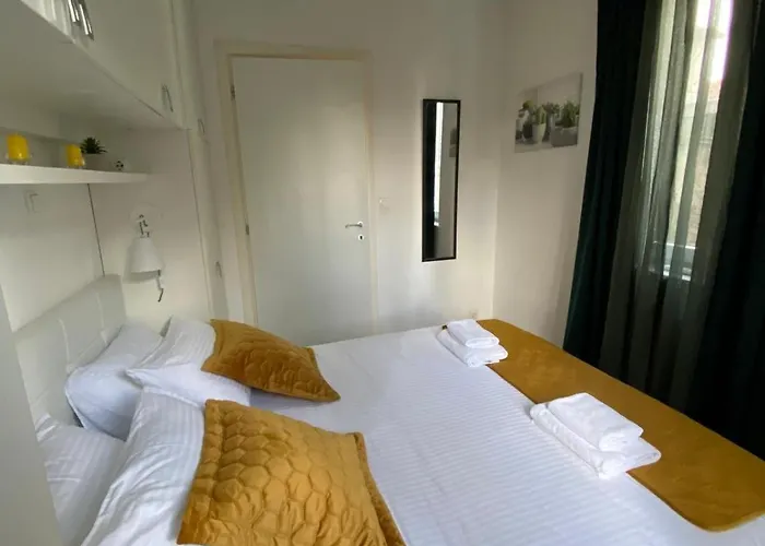 Apartament George Apartment, Renovated 2024, Downtown *