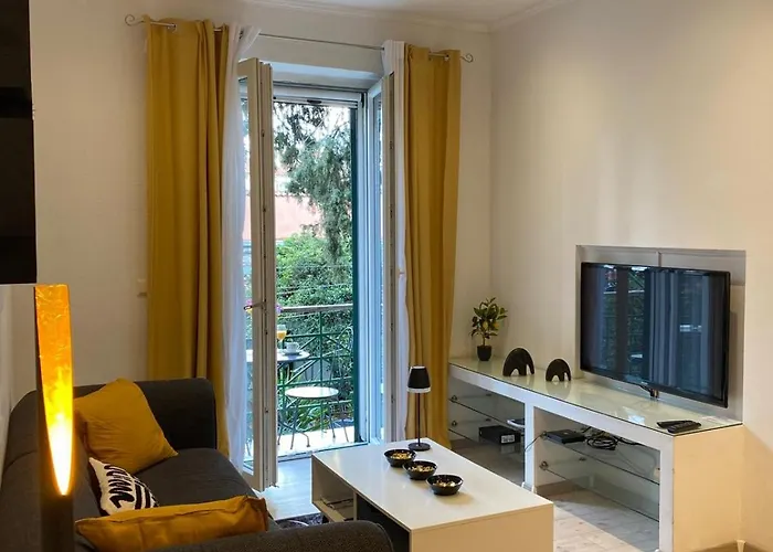 George Apartment, Renovated 2024, Downtown Apartament